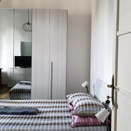 Quarto em Acomodações Particulares Con Vista Metroa Roma