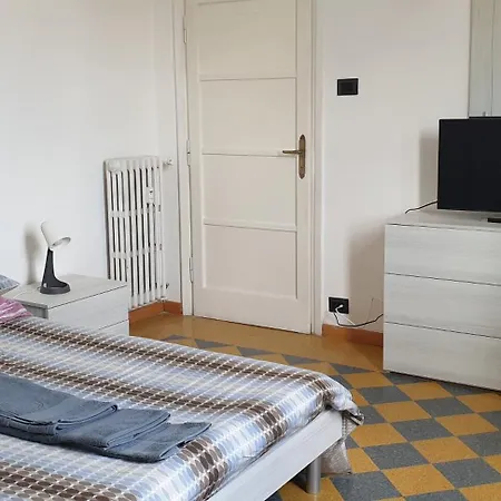 Quarto em Acomodações Particulares Con Vista Metroa